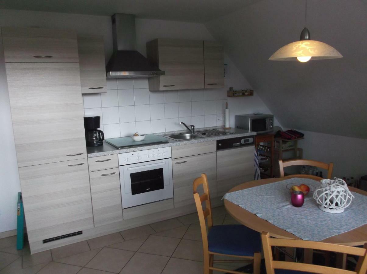 Ferienwohnung Anna Suderstapel Екстериор снимка